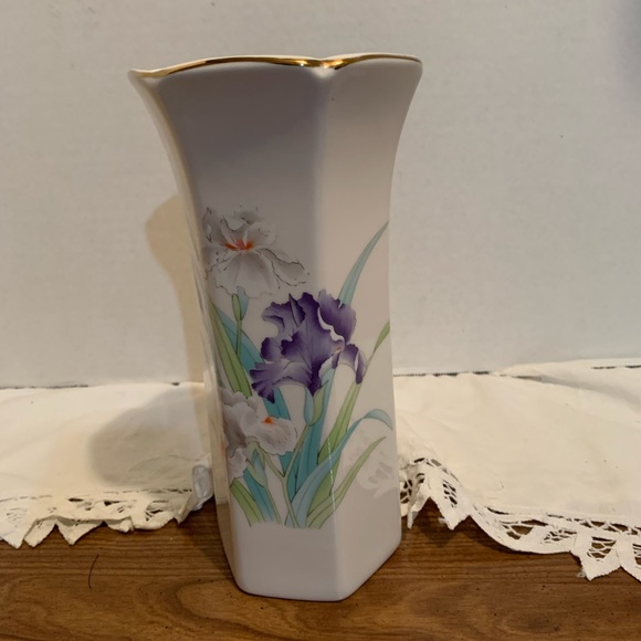Otagiri Accents Otagiri Iris Bouquet Hexagon Vase Poshmark